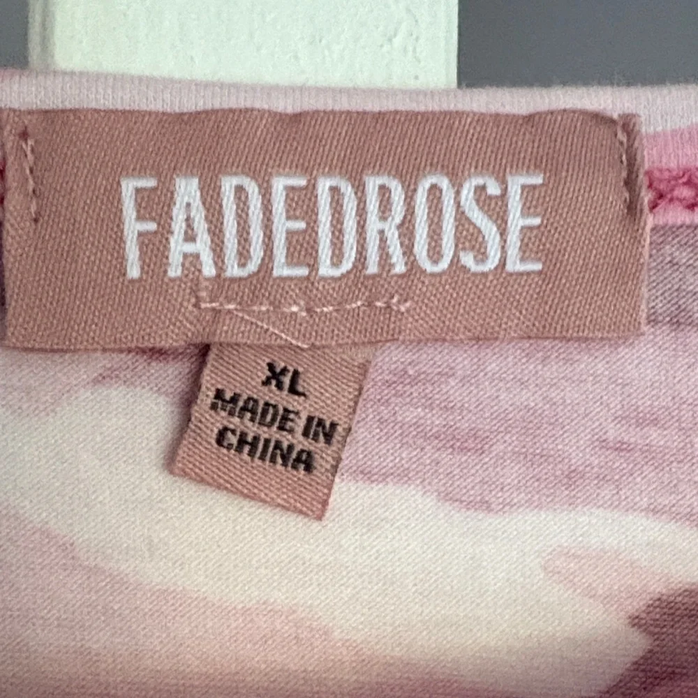 Fadehorse Pink Camo Long Sleeve Tee - Picture 3 of 4